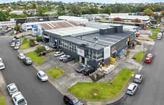 TIGHTLY HELD WAIRAU INDUSTRIAL: 1,000m²
