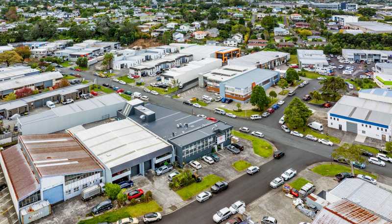 1 Colway Place, Wairau Valley