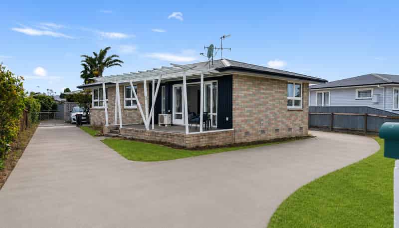 8 Kauri Street, Taradale