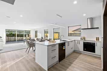 54 Greenslade Drive, Lincoln