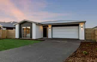 54 Greenslade Drive, Lincoln