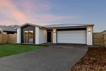 54 Greenslade Drive, Lincoln