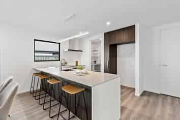 54 Greenslade Drive, Lincoln