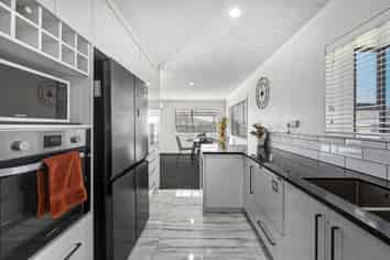 12B Gillam Crescent, Springfield