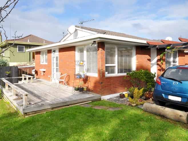 4/8 Akehurst Avenue, New Lynn