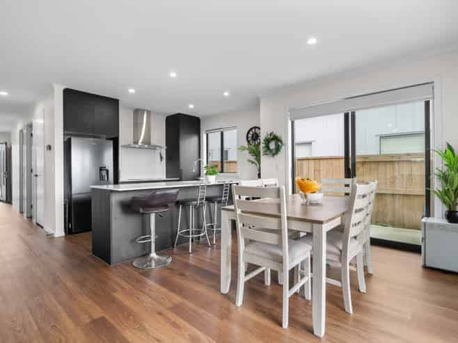 6 Frances Hunt Lane, Cambridge