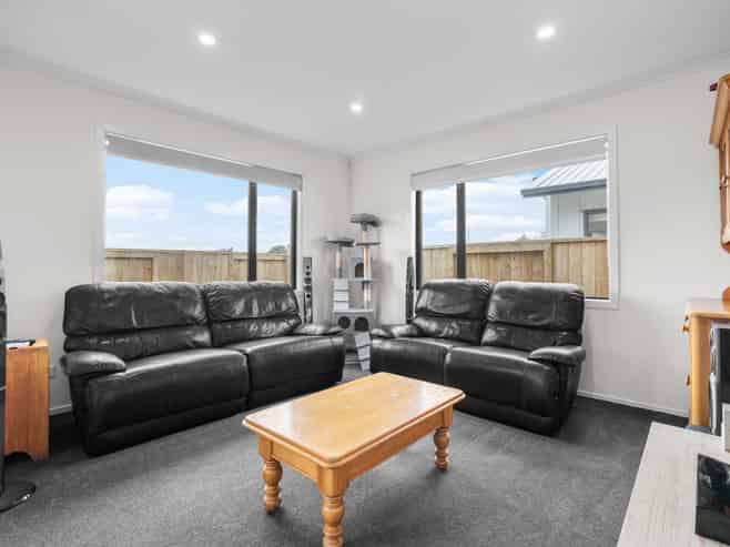 6 Frances Hunt Lane, Cambridge