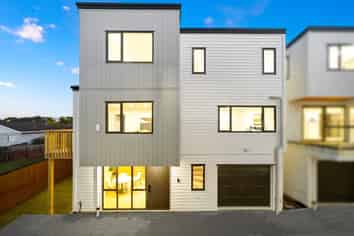 Lot 2/10 Tusac Place, Totara Vale