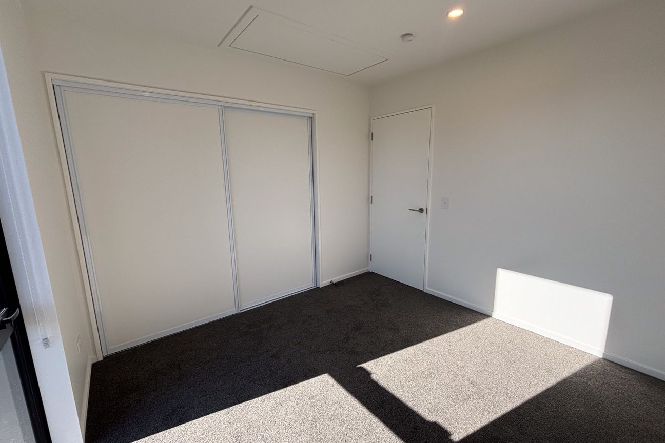 Brand New Townhouse! - Aanzicht 5