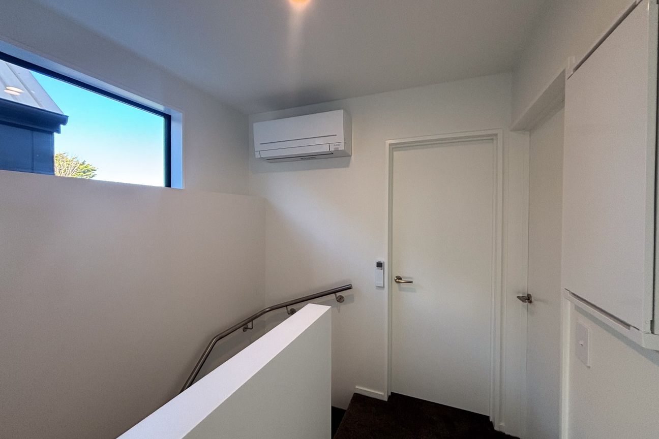 Brand New Townhouse! - Aanzicht 6