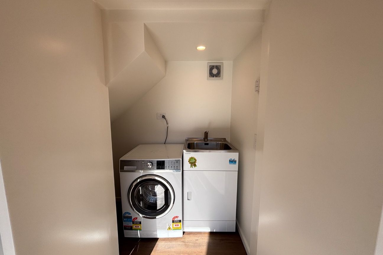 Brand New Townhouse! - Aanzicht 4