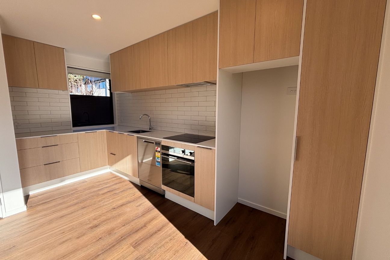 Brand New Townhouse! - Aanzicht 2