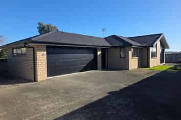 9 Lakewood Grove, Levin