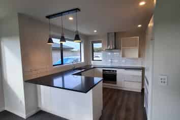 9 Lakewood Grove, Levin
