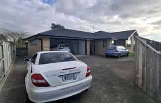 9 Lakewood Grove, Levin
