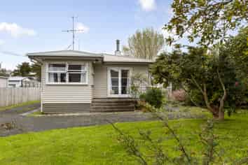 71 Awaroa Road, Helensville