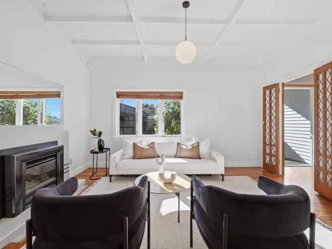 10 Riro Street, Point Chevalier