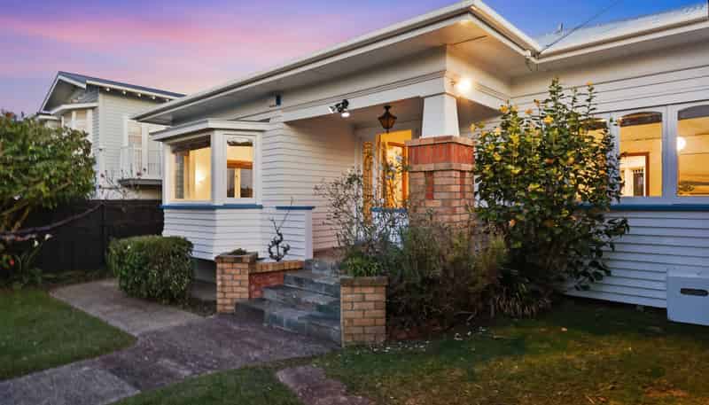 10 Riro Street, Point Chevalier