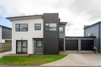 1/40 Rose Berry Crescent, Flagstaff