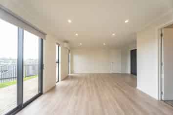 1/40 Rose Berry Crescent, Flagstaff