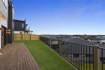 1/40 Rose Berry Crescent, Flagstaff