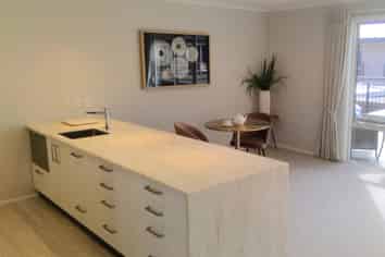 11 Commodore Drive, Lynfield