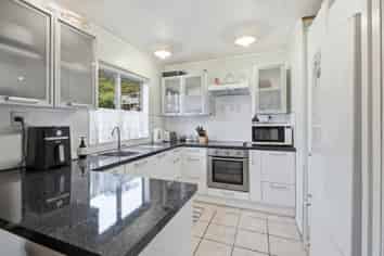 210 Cooper Drive, Kawhia