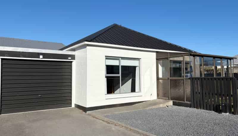 2/73 Harewood Rd, Papanui