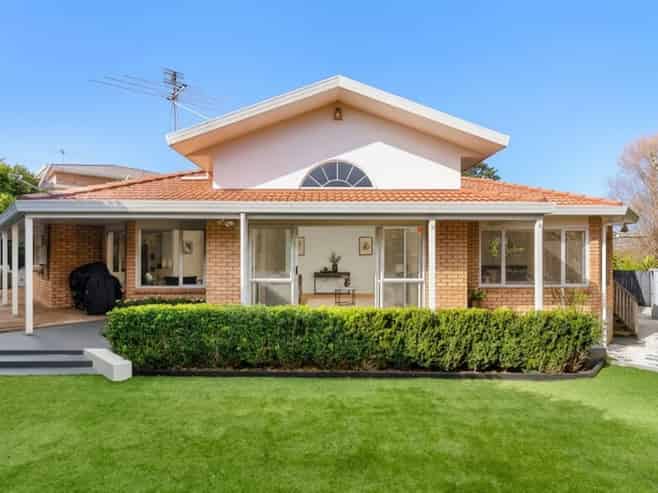 9 Berridge Avenue, Point Chevalier