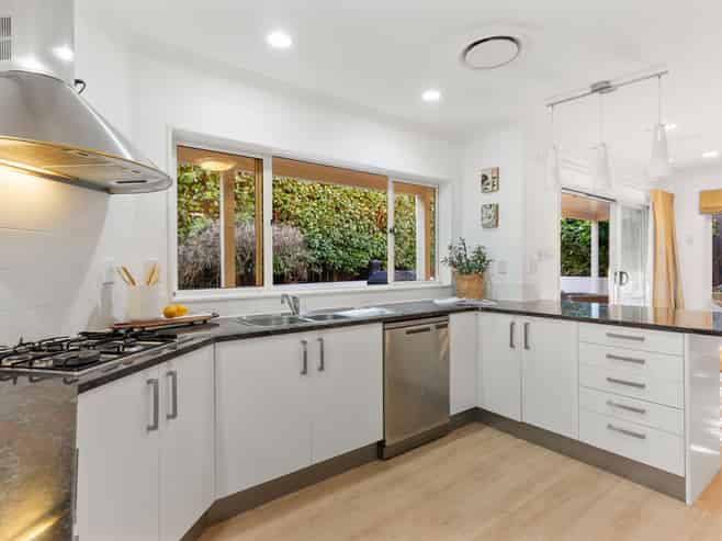 9 Berridge Avenue, Point Chevalier