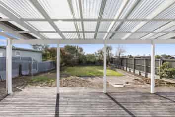 251 Breezes Road, Aranui
