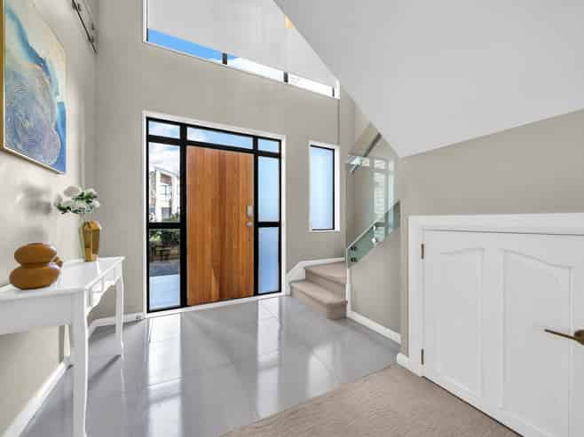 8 Listack Drive, Flat Bush