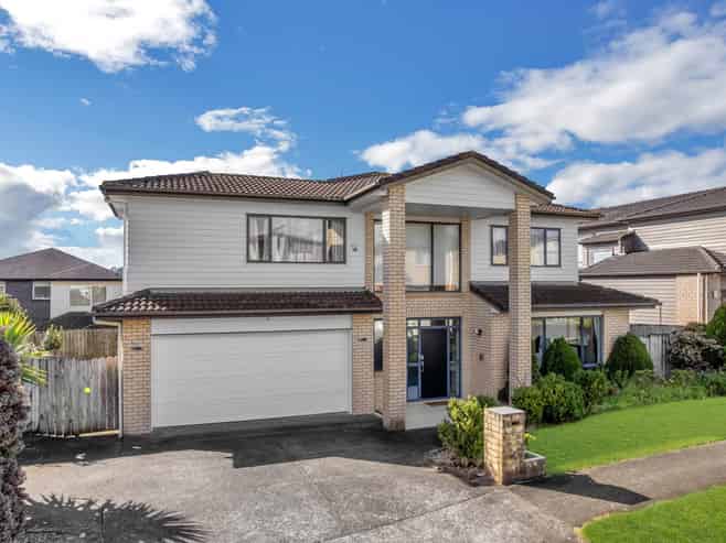 8 Listack Drive, Flat Bush