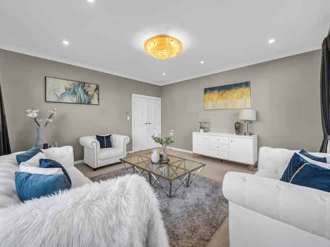 8 Listack Drive, Flat Bush