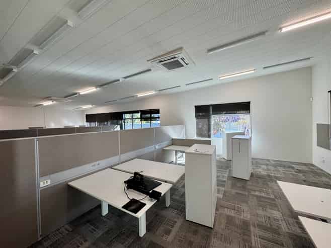 Quality offices with parking and profile