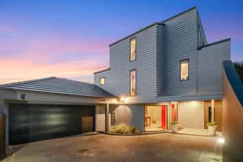 2/48 Te Arawa Street, Orakei