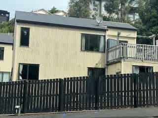 17 Serpentine Avenue, Dunedin Central