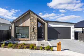 96 Huanui Drive, Orewa