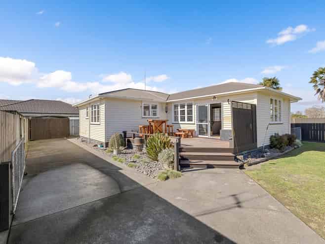 11 Mcpherson Drive, Morrinsville