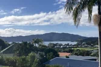 1 Hibiscus Avenue, Cable Bay