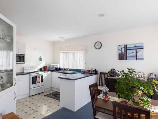 23/2 William Donald Drive, Masterton