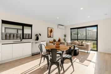 3/18 Steele Road, Forest Lake