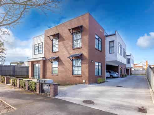 3/3 Liverpool Street, Hamilton Central