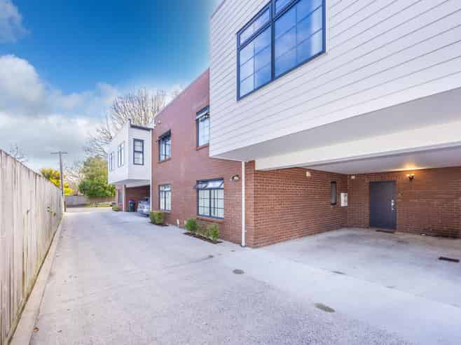 3/3 Liverpool Street, Hamilton Central
