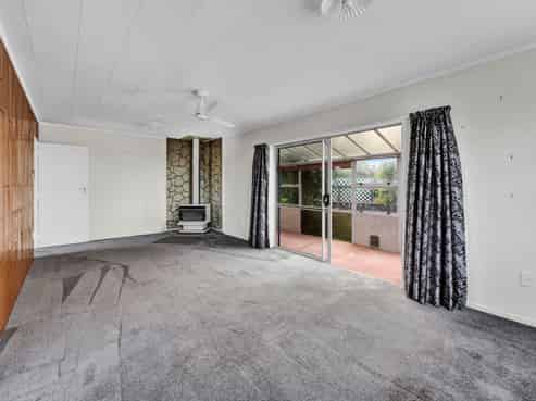 21 Scotland Street, Patea
