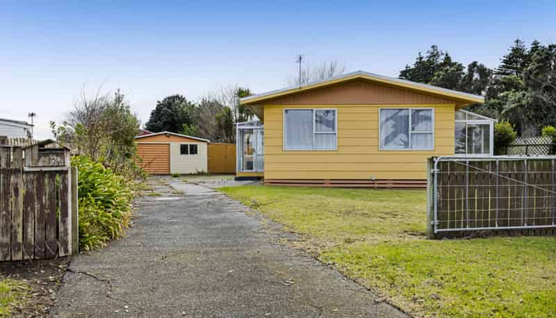 21 Scotland Street, Patea