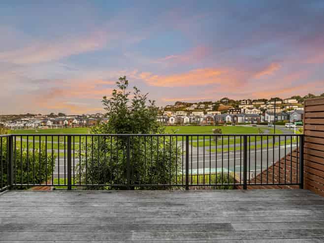 97 Bonair Crescent, Millwater