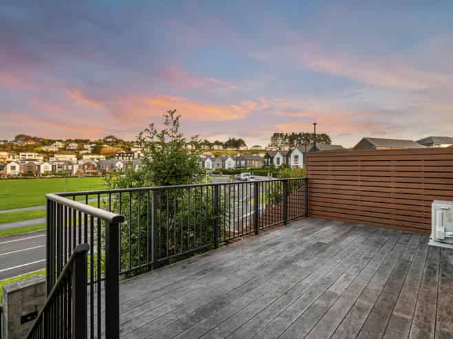 97 Bonair Crescent, Millwater