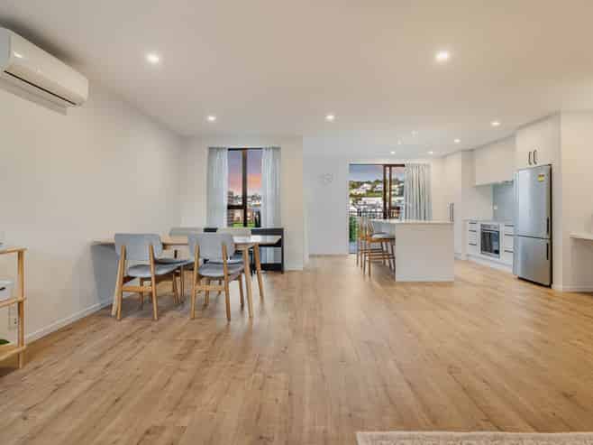 97 Bonair Crescent, Millwater