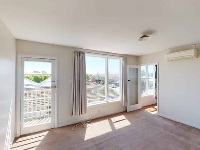 3/205 Colombo Street, Sydenham
